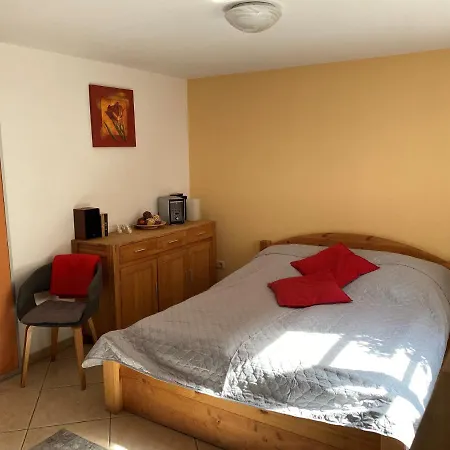 Lotte Am Tennisplatz Appartement